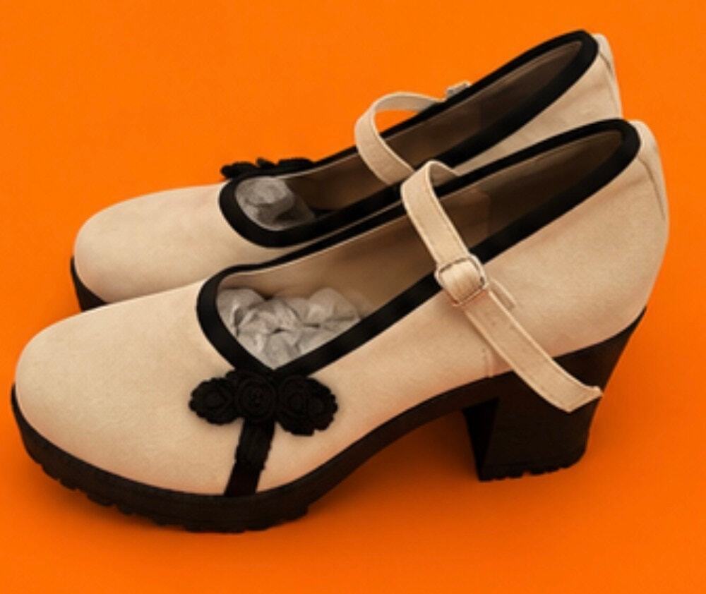 Cream & Black Mary Jane Chunky Heel Shoes – Floral Detail – EU 40